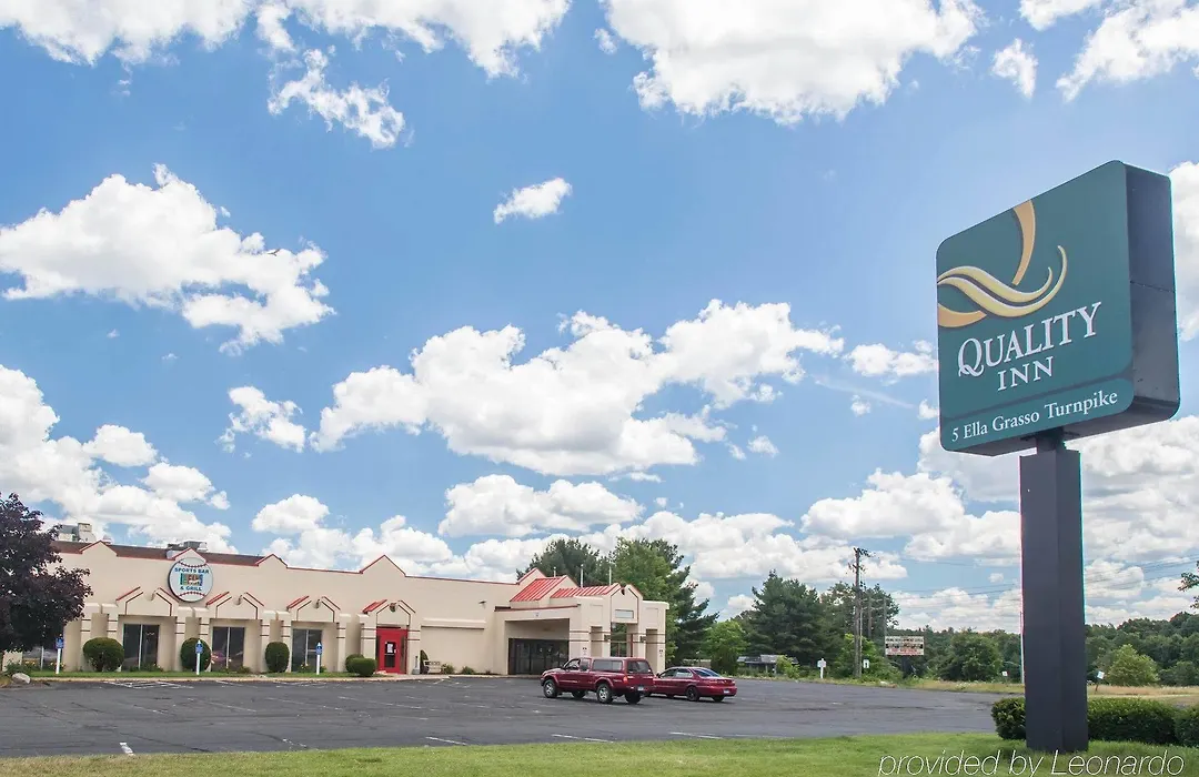 Quality Inn Windsor Locks-1